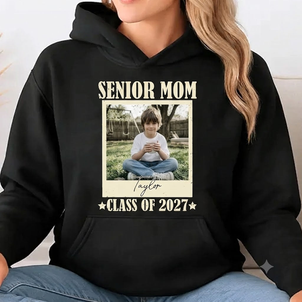 Personalized Senior Mom 2027 Custom Photo Class of 2027 T-Shirt