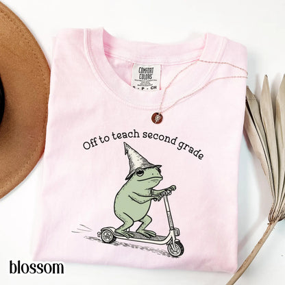 Funny Frog Off to Teach Second Grade T Shirt