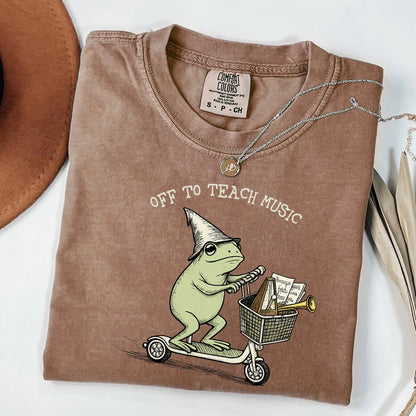 Funny Frog Off to Teach Music T Shirt