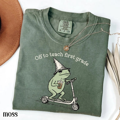 Funny Frog Off to Teach Frist Grade T Shirt